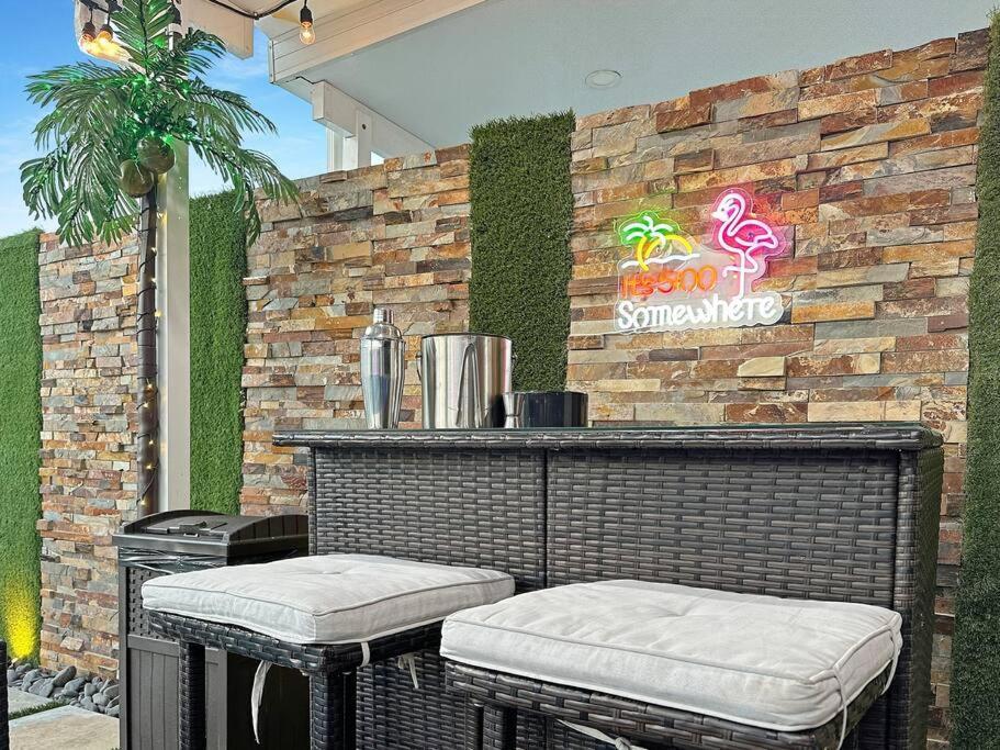 Vacay Spot Experience Luna Sky! 65" Tv Bar, Bbq, Shower Massage Jets, Music, Go To Fl Keys Homestead Εξωτερικό φωτογραφία